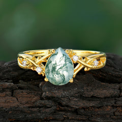 Luxury Vintage 4-Prong Pear-Cut Natural Moss Agate Engagement Ring
