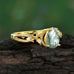 Luxury Vintage 4-Prong Pear-Cut Natural Moss Agate Engagement Ring