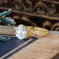 Luxury Vintage 4-Prong Pear-Cut Natural Aquamarine Engagement Ring