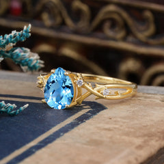 Luxury Vintage 4-Prong Pear-Cut Aquamarine Engagement Ring