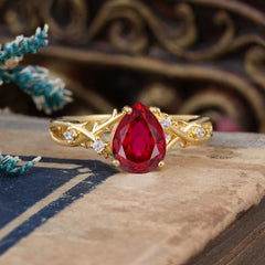 Luxury Vintage 4-Prong Pear-Cut Natural Ruby Engagement Ring
