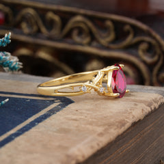 Luxury Vintage 4-Prong Pear-Cut Natural Ruby Engagement Ring