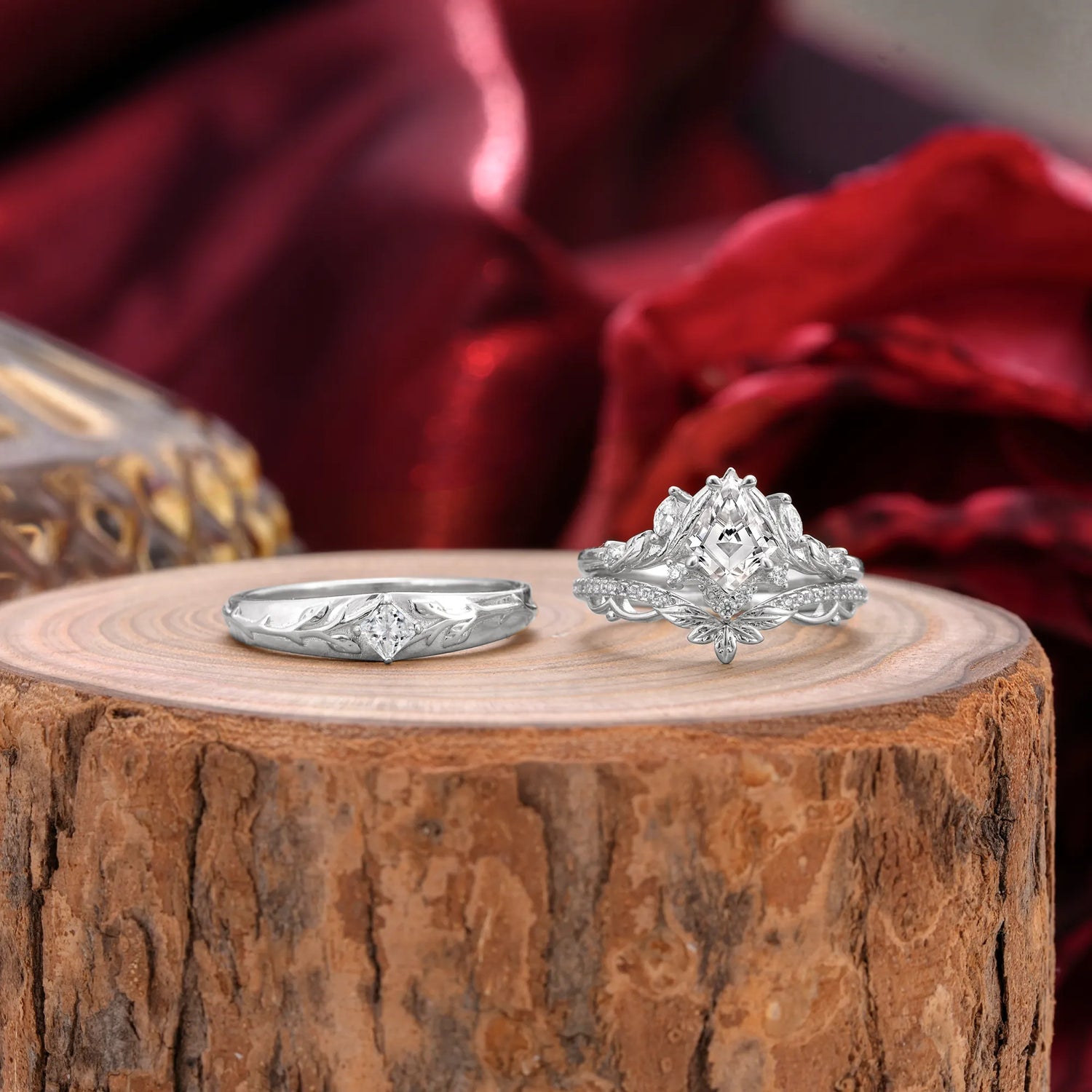 Vintage Leaf Kite Cut Lab Diamond Wedding Couple Ring