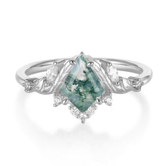 Kite-Cut Natural Light Green Moss Agate Ring