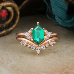Luxury Vintage Classic 6-Prong Hexagonal-Cut Emerald Engagement Ring Set