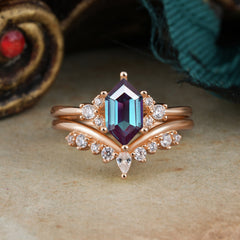 Luxury Vintage Classic 6-Prong Hexagonal-Cut Alexandrite Engagement Ring Set