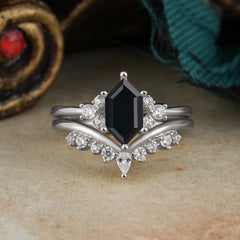 Luxury Vintage Classic 6-Prong Hexagonal-Cut Black Onyx Engagement Ring Set