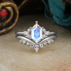 Luxury Vintage Classic 6-Prong Hexagonal-Cut Moonstone Engagement Ring Set