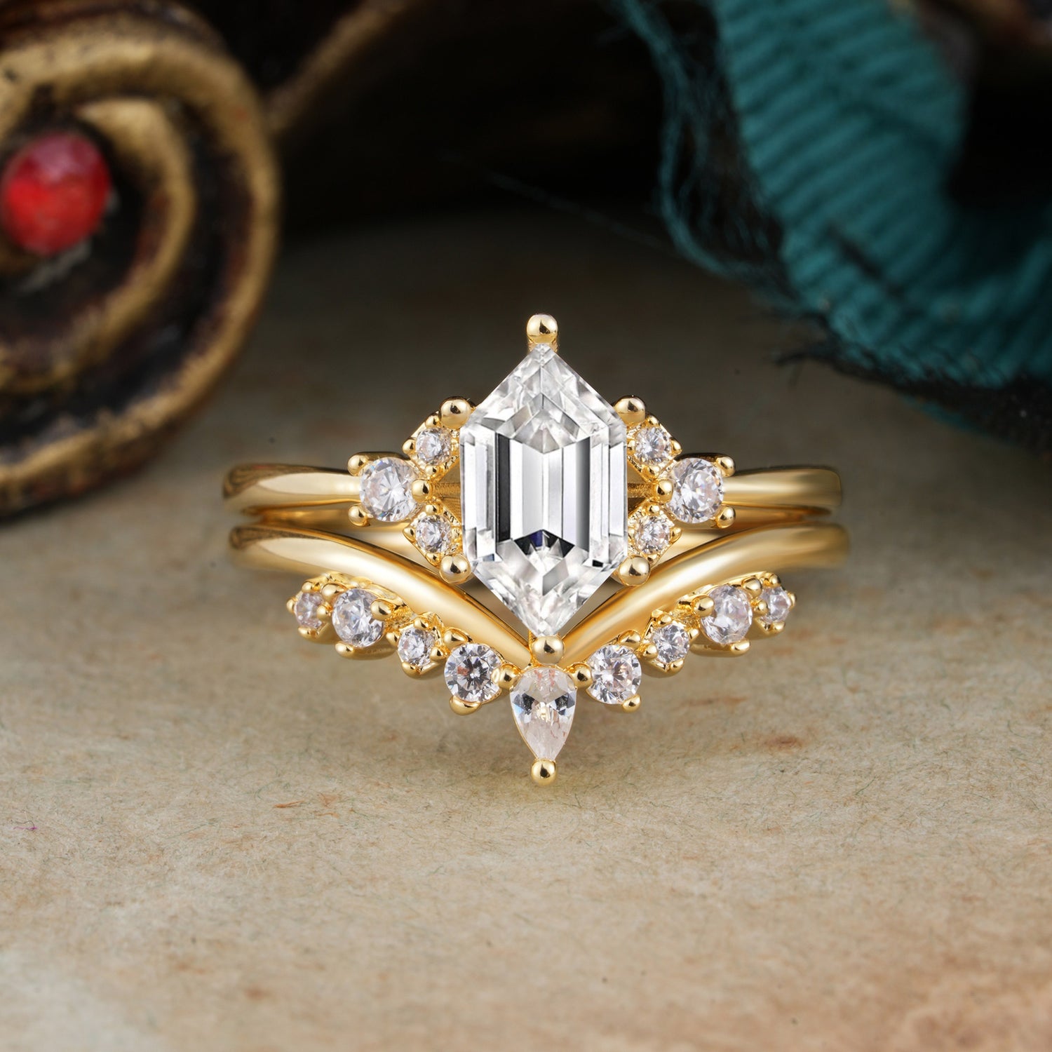 Luxury Vintage Classic 6-Prong Hexagonal-Cut Lab Diamond Bridal Ring Set