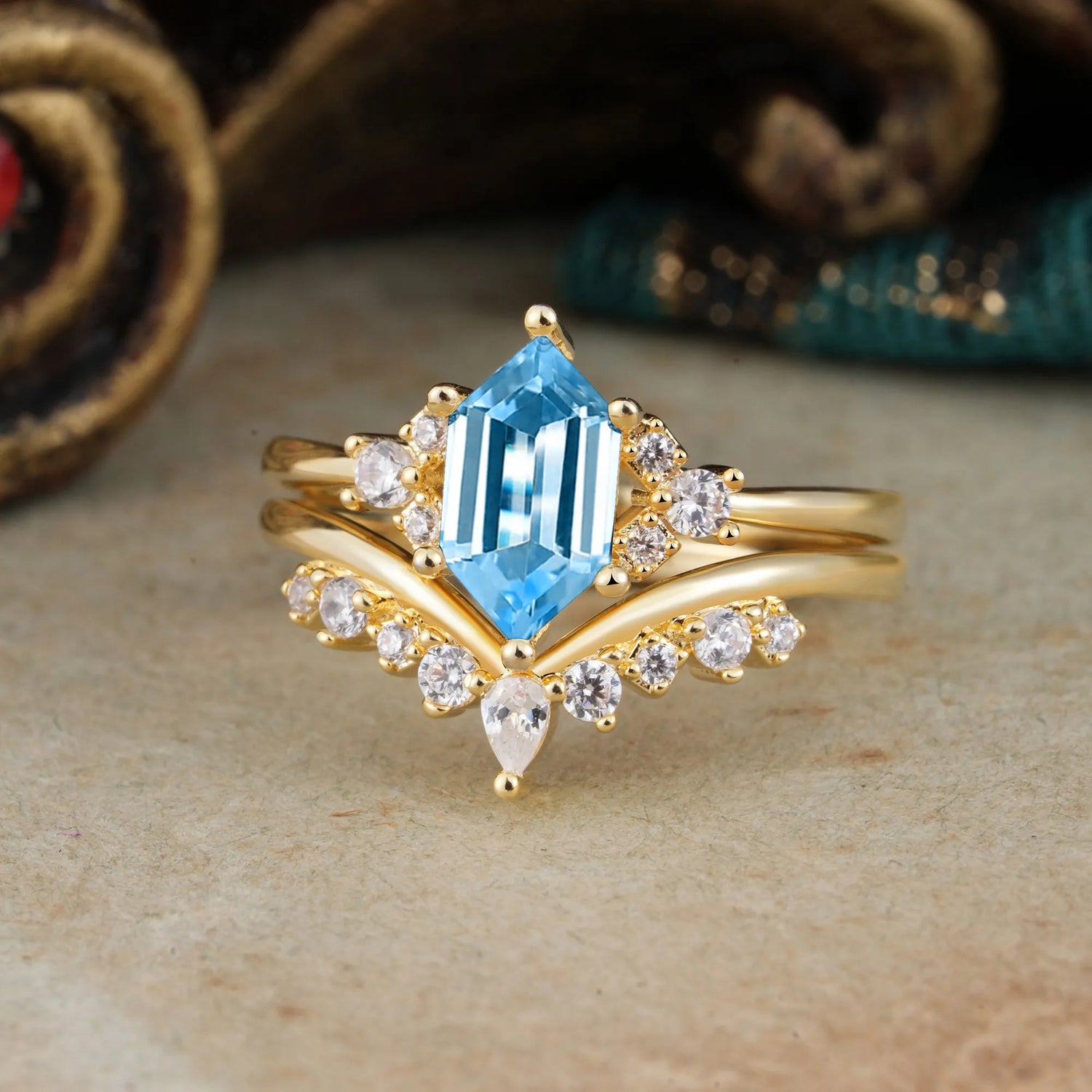 Luxury Vintage Classic 6-Prong Hexagonal-Cut Aquamarine Bridal Ring Set
