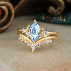 Luxury Vintage Classic 6-Prong Hexagonal-Cut Aquamarine Engagement Ring Set