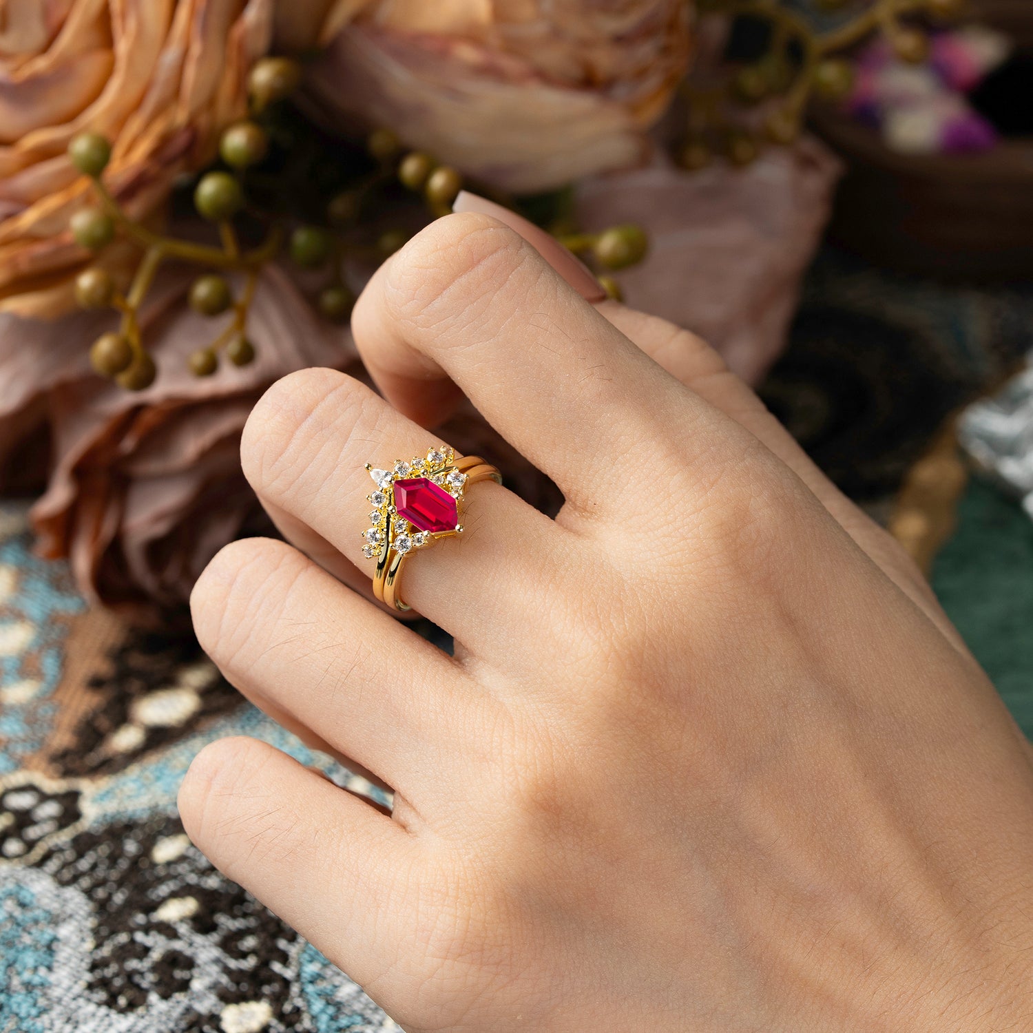 Luxury Vintage Classic 6-Prong Hexagonal-Cut Ruby Bridal Ring Set