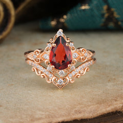 Luxury 4 Prong Pear Cut Garnet Stackable Ring Set