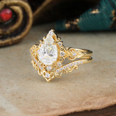 Luxury 4 Prong Pear Cut Moissanite Stackable Ring Set