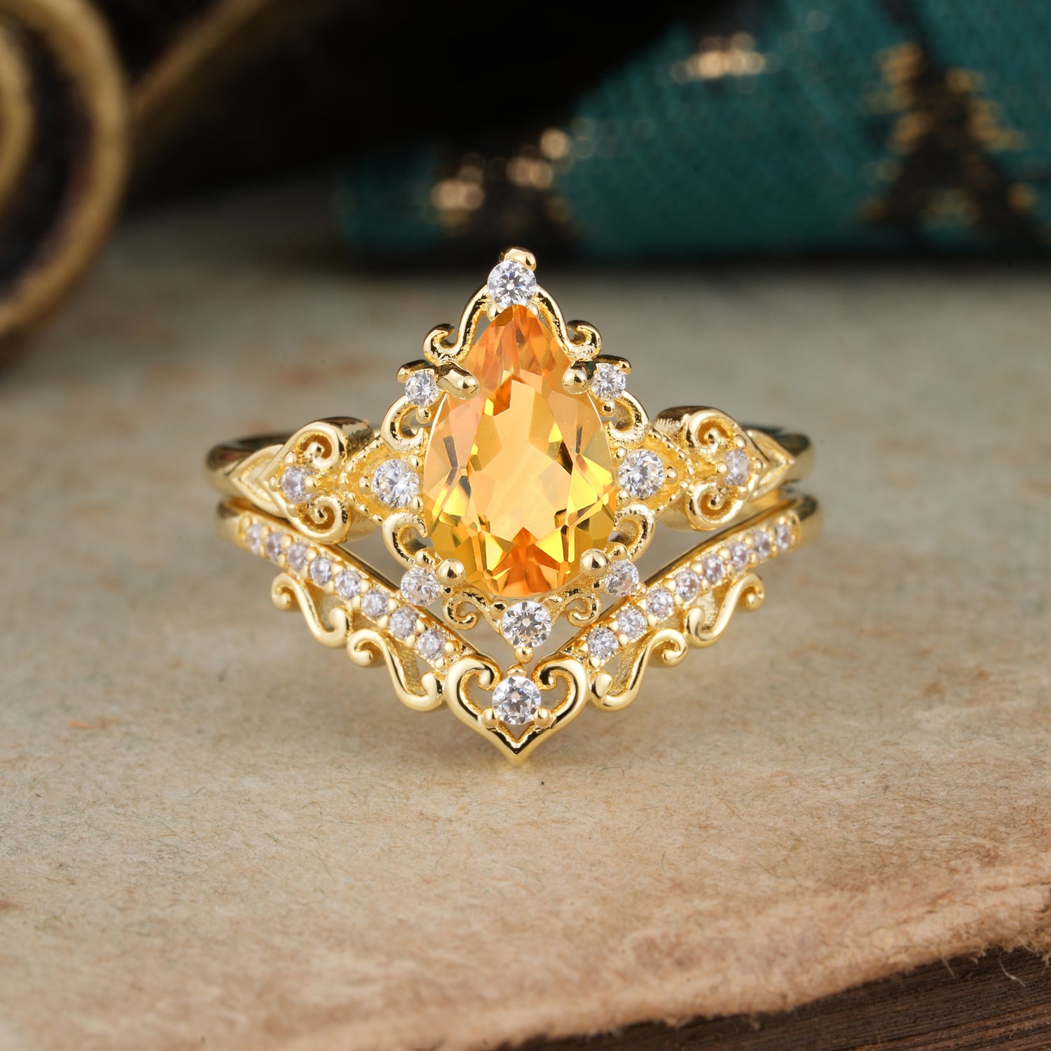 Luxury 4 Prong Pear Cut Citrine Bridal Ring Set