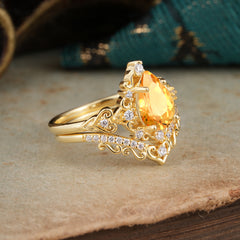 Luxury 4 Prong Pear Cut Citrine Stackable Ring Set