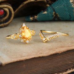 Luxury 4 Prong Pear Cut Citrine Stackable Ring Set