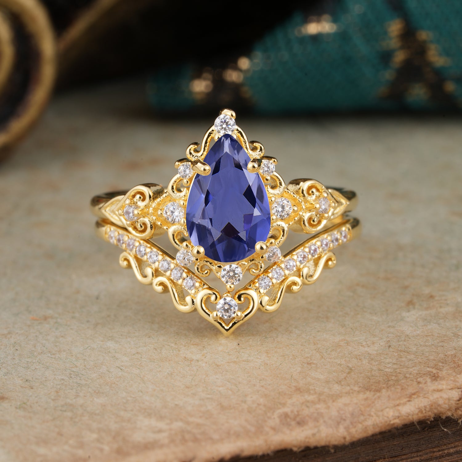 Luxury 4 Prong Pear Cut Tanzanite Bridal Ring Set