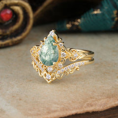 Luxury 4 Prong Pear Cut Moss Agate Stackable Ring Set