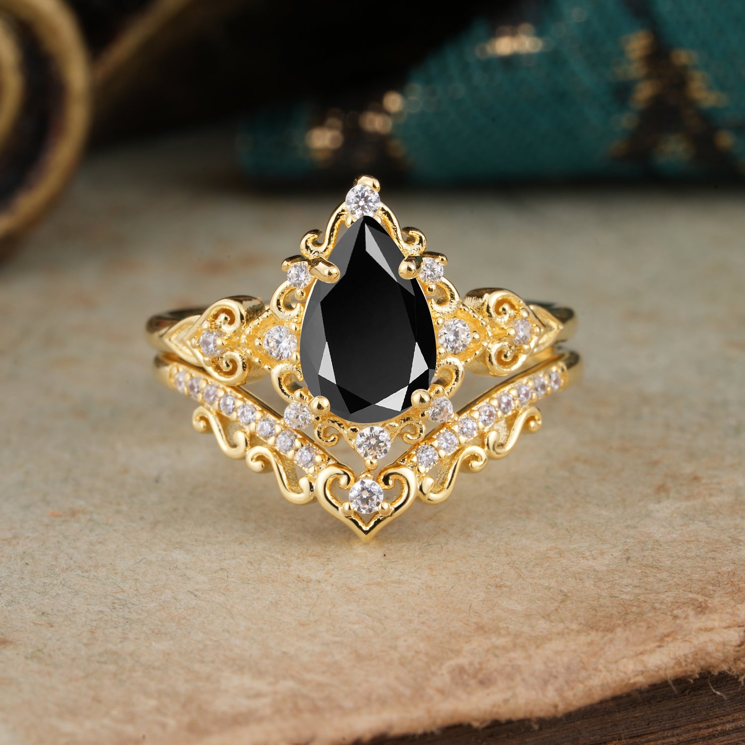 Luxury 4 Prong Pear Cut Black Onyx Bridal Ring Set