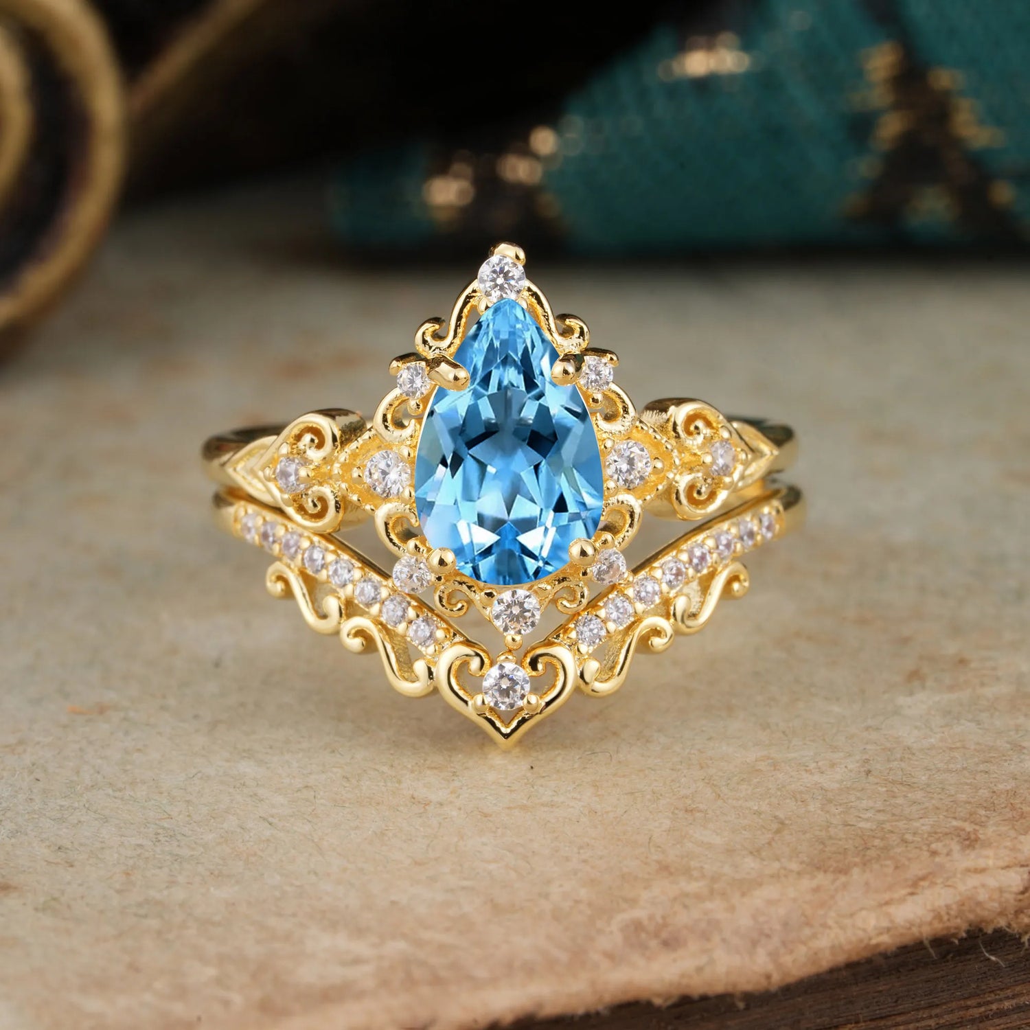 Luxury 4 Prong Pear Cut Aquamarine Bridal Ring Set