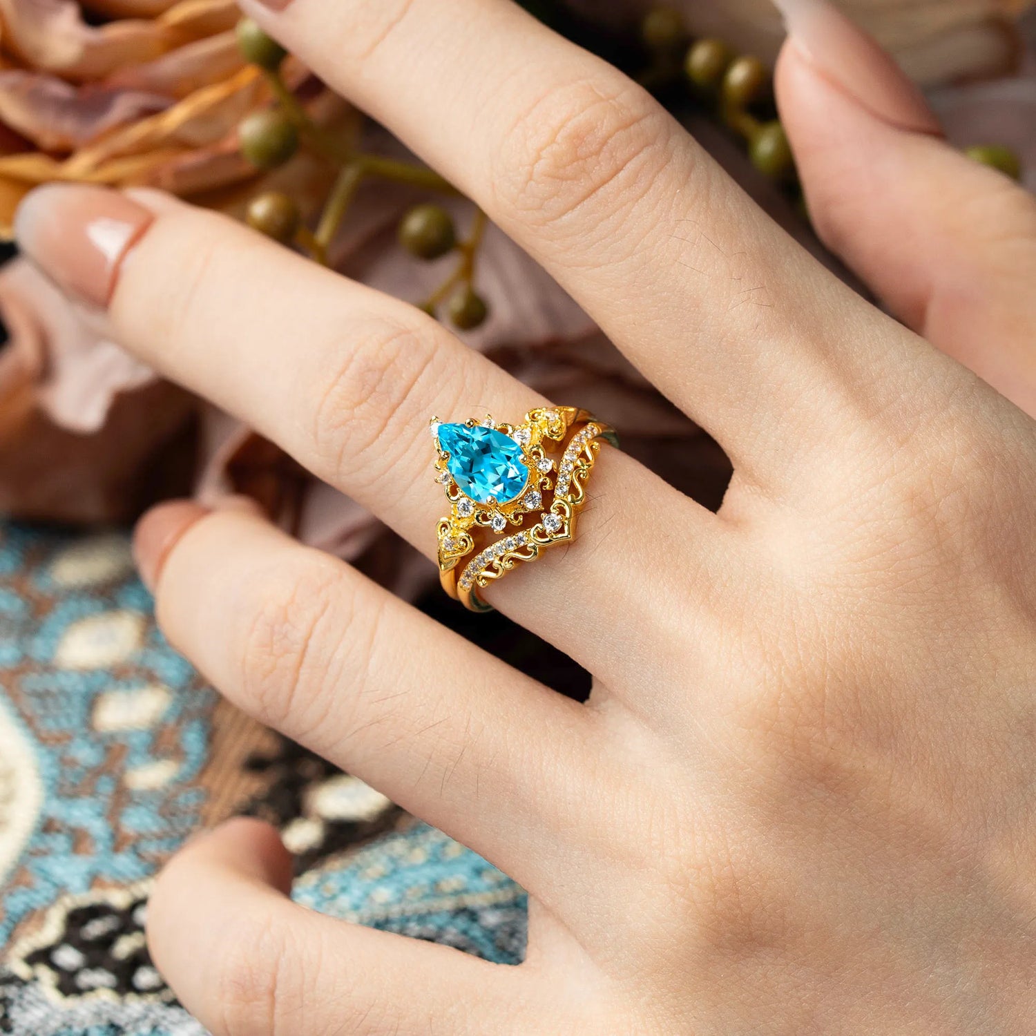Luxury 4 Prong Pear Cut Aquamarine Bridal Ring Set
