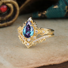 Luxury 4 Prong Pear Cut Alexandrite Stackable Ring Set