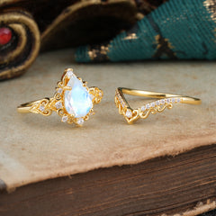 Luxury 4 Prong Pear Cut Moonstone Stackable Ring Set