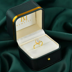 Luxe  Classic 6-Prong Pear-Cut Moissanite Engagement Ring