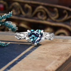 Classic Nature-Inspired 3-Prong Heart-Shaped Natural Alexandrite Engagement Ring