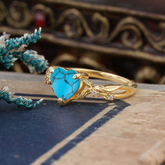 Classic Nature-Inspired 3-Prong Heart-Shaped Turquoise Engagement Ring