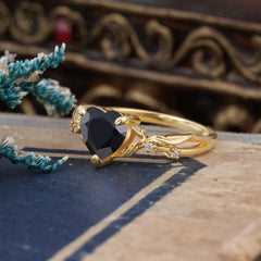 Classic Nature-Inspired 3-Prong Heart-Shaped Black Onyx Engagement Ring