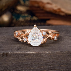 Luxury Nature-Inspired 3-Prong Pear-Cut Moissanite Engagement Ring