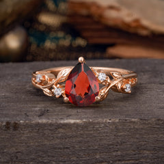 Luxury Nature-Inspired 3-Prong Pear-Cut Garnet Engagement Ring