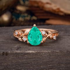 Luxury Nature-Inspired 3-Prong Pear-Cut Emerald Engagement Ring