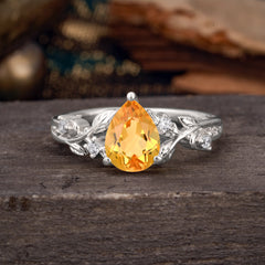 Luxury Nature-Inspired 3-Prong Pear-Cut Citrine Engagement Ring