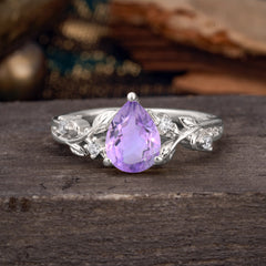 Luxury Nature-Inspired 3-Prong Pear-Cut Amethyst Engagement Ring