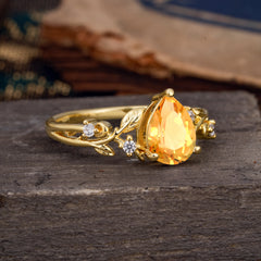 Luxury Nature-Inspired 3-Prong Pear-Cut Citrine Engagement Ring