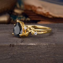 Luxury Nature-Inspired 3-Prong Pear-Cut Black Onyx Engagement Ring
