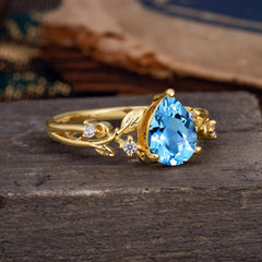 Luxury Nature-Inspired 3-Prong Pear-Cut Aquamarine Engagement Ring