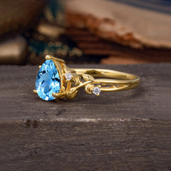 Luxury Nature-Inspired 3-Prong Pear-Cut Aquamarine Engagement Ring