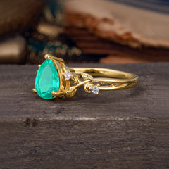 Luxury Nature-Inspired 3-Prong Pear-Cut Emerald Engagement Ring