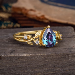 Luxury Nature-Inspired 3-Prong Pear-Cut Alexandrite Engagement Ring
