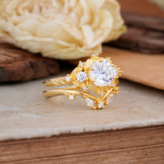 Fashion-Exquisite 6-Prong Round-Cut Moissanite Engagement Ring Set