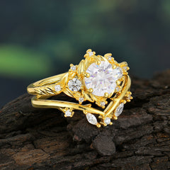 Fashion-Exquisite 6-Prong Round-Cut Moissanite Engagement Ring Set