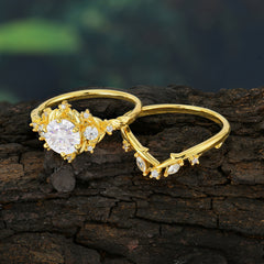 Fashion-Exquisite 6-Prong Round-Cut Moissanite Engagement Ring Set
