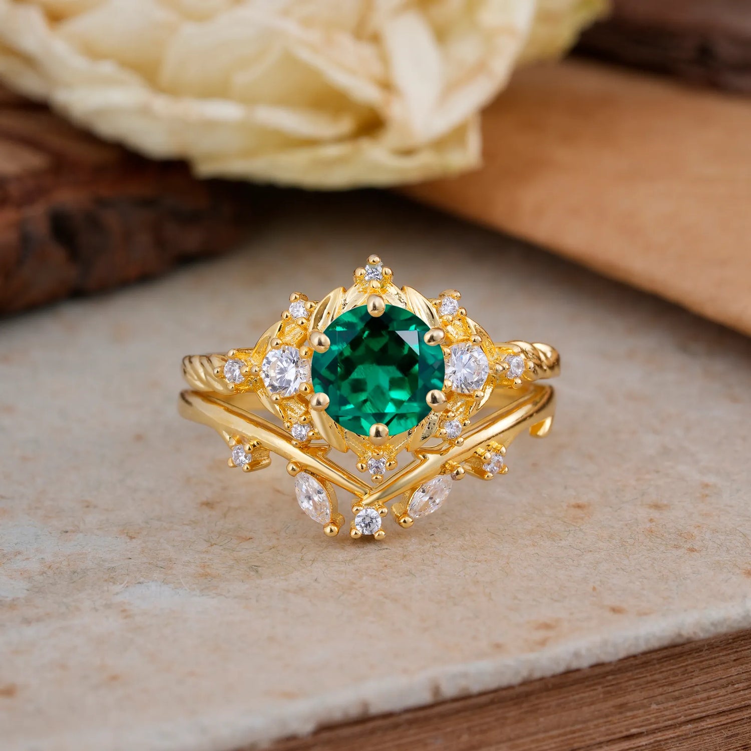 Fashion-Exquisite 6-Prong Round-Cut Emerald Bridal Ring Set