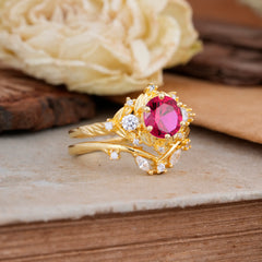 Fashion-Exquisite 6-Prong Round-Cut Ruby Engagement Ring Set