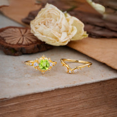 Fashion-Exquisite 6-Prong Round-Cut Natural Peridot Engagement Ring Set