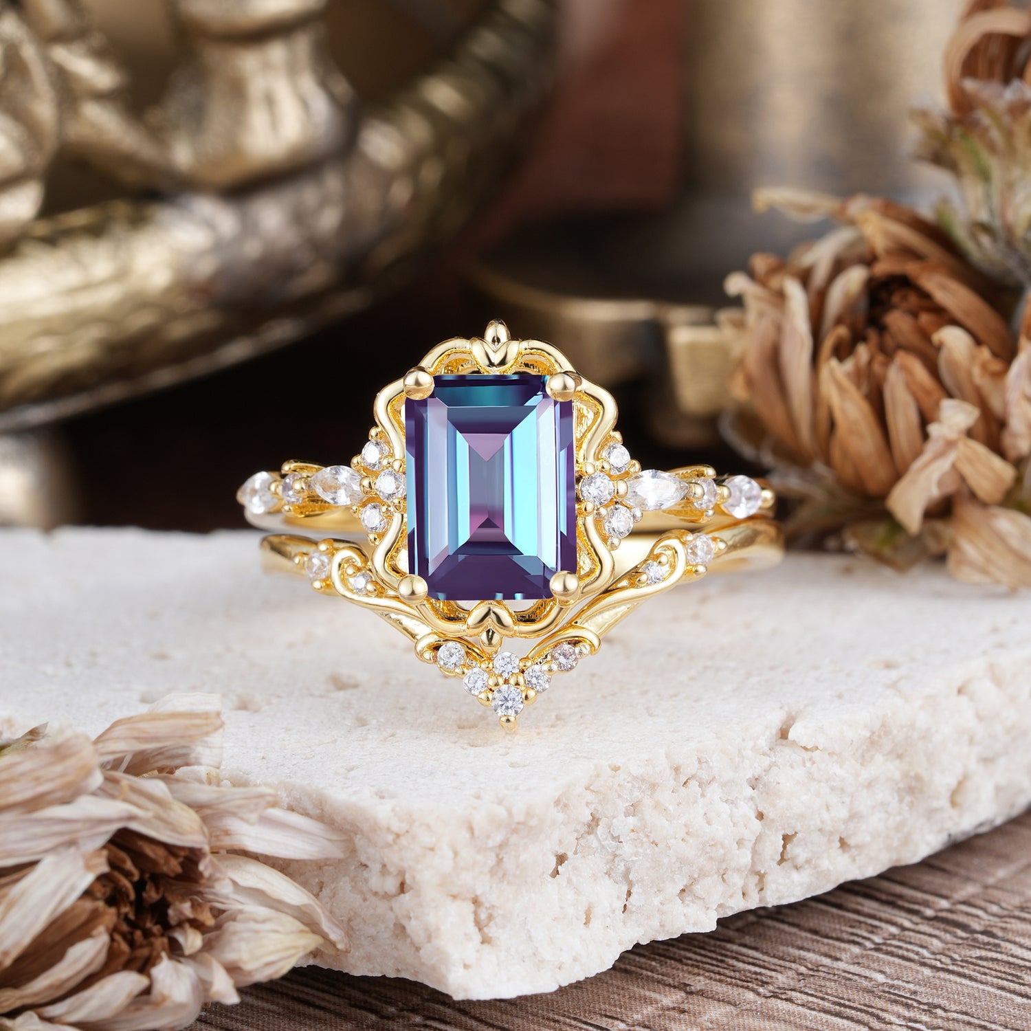 Vintage 4-Prong Emerald-Cut Alexandrite Bridal Ring Set